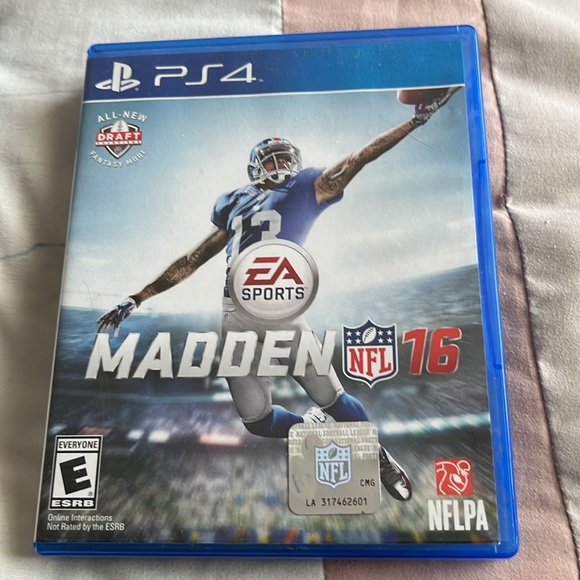 PS4 Video Game Bundle (Discs) - Picture 4 of 7